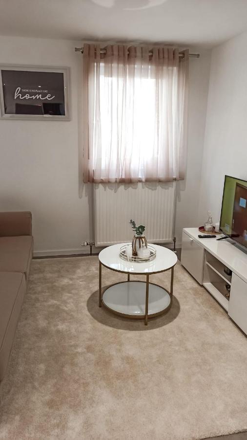 Schone 2 Zw In Sindelfingen - Maichingen *Daimler Apartment ภายนอก รูปภาพ